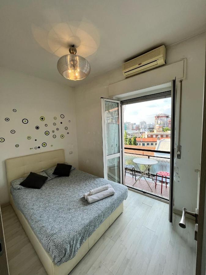 Fondazione Prada Apartment With Balcony Mailand Exterior foto