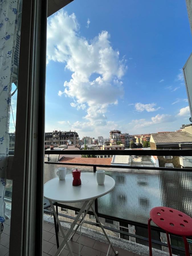 Fondazione Prada Apartment With Balcony Mailand Exterior foto